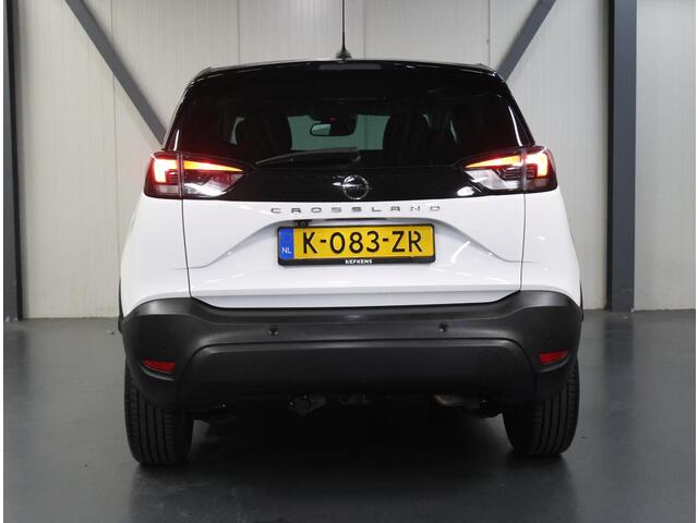 Opel Crossland 110PK Edition | 1ste eigenaar | AppleCarplay/AndroidAuto | Camera | Winterpakket | Navigatie | Airco | Isofix | Privacy Glass | Parkeersensoren | Two-Tone | Trekhaak |