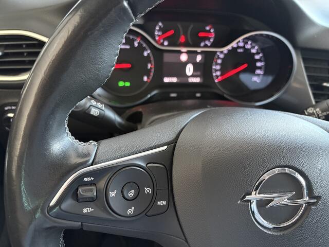 Opel Crossland 1.2 Turbo Elegance Achteruitrijcamera - Airco - Apple carplay - Bluetooth - Cruise control - Radio - Navigatie - Trekhaak - Elektrische ramen - Led verlichting - Start/stop systeem - Licht metalen velgen 16 inch - Stuur multifunctioneel