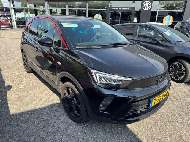 Opel Crossland 1.2 Turbo GS Line | 130pk | Navigatie | 49.000km | 17" Lichtmetalen Velgen |