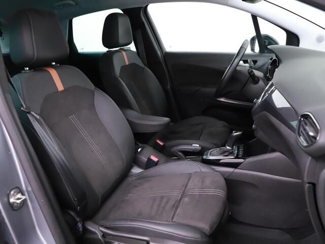 Opel Crossland 1.2T 130pk Automaat Ultimate Trekhaak/Alcantara/ 4S.Banden/Winterpakket/Camera/Nav/Keyless