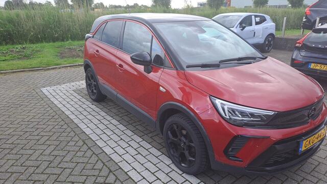 Opel Crossland 1.2 Turbo GS Line | 110pk | Navigatie | 41.000km | 17" Zwarte Velgen | Hoge Instap! |