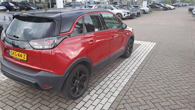 Opel Crossland 1.2 Turbo GS Line | 110pk | Navigatie | 41.000km | 17" Zwarte Velgen | Hoge Instap! |