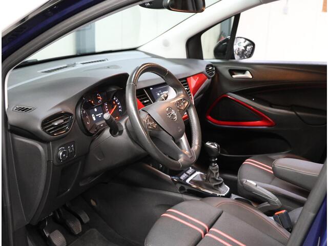 Opel Crossland 110PK GS Line | 1ste eigenaar | AppleCarplay/AndroidAuto | Stoel/Stuur/VoorruitVerwarmd | Armsteun | Camera | Dodehoekdetectie | Navigatie | LMV | Isofix | Privacy Glass | Parkeersensoren | Two-Tone |