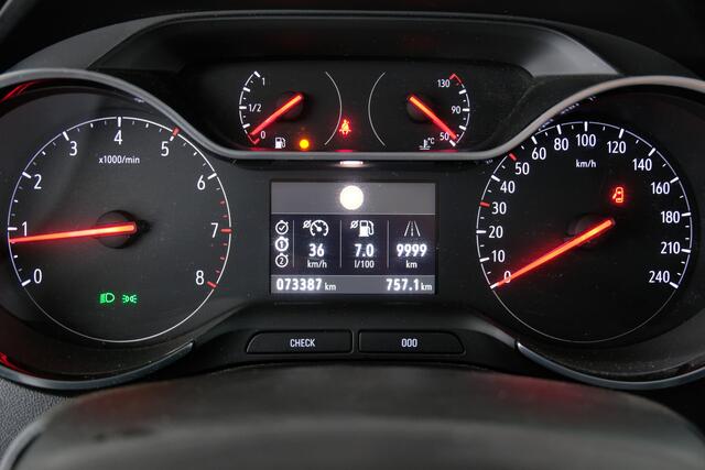 Opel Crossland X 1.2 Turbo Innovation / CRUISE / CARPLAY - NAVI / PDC / CLIMA /