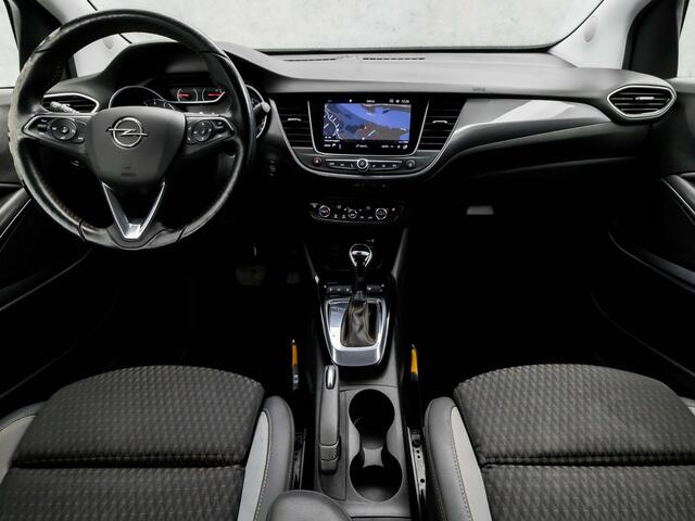 Opel Crossland X 1.2 Turbo Innovation Sport Automaat (APPLE CARPLAY, GROOT NAVI, STUUR/STOELVERWARMING, GETINT GLAS, KEYLESS, LEDER, SPORTSTOELEN, CRUISE, PARKEERSENSOREN, NIEUWSTAAT)