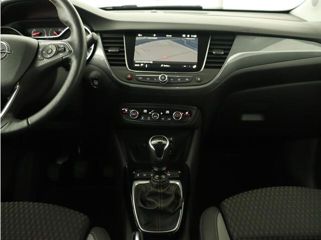 Opel Crossland X 1.2 Turbo Innovation | 44.100km NAP | Stoelverwarming | Camera | Trekhaak | Carplay | Dodehoek detectie | Navigatie | Keyless | Climate control | Cruise control | Park Assist | Full LED