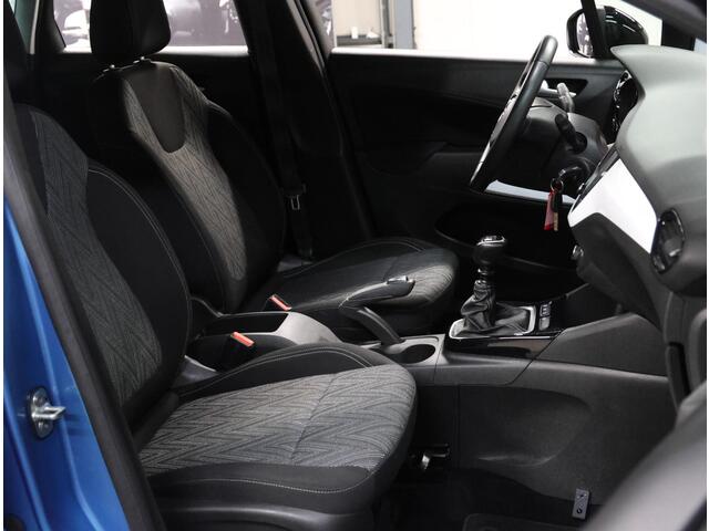 Opel Crossland X 110PK Edition 2020 | 1ste eigenaar | AppleCarplay/Android Auto | Airco | 16"LMV | Two-Tone | Isofix | Privacy Glass | Goed Onderhouden! |