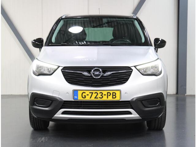 Opel Crossland X 1.2 Turbo 110PK Innovation | AUTOMAAT | Camera | Stoel/Stuur Verwarming | AppleCarPlay/AndroidAuto | Climate Control | Cruise Control | Isofix | Privacy Glass | Parkeersensoren | Two-Tone |