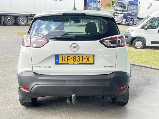 Opel Crossland X 1.2 T. Online Edition