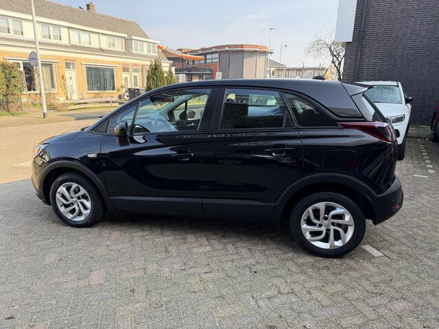 Opel Crossland X 1.2 Turbo Edition Automaat Stoel en stuur verwarming/Camera/Zelf inparkeren.