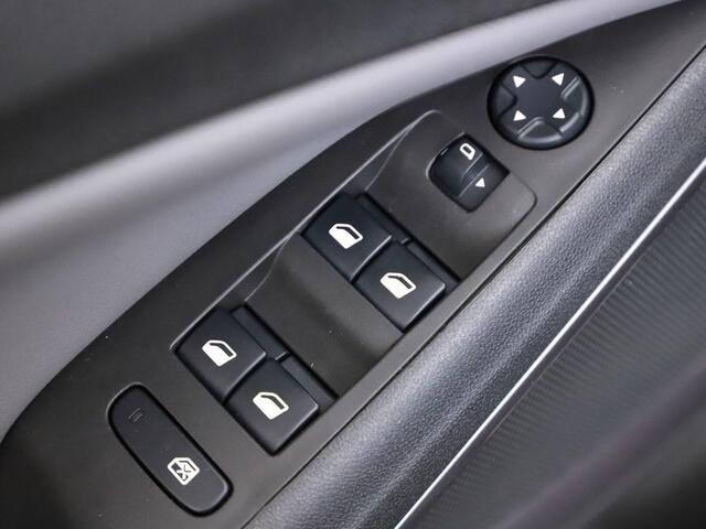 Opel Crossland X 1.2 Turbo 110pk Innovation Nav/Ecc/H.Leder/Pdc