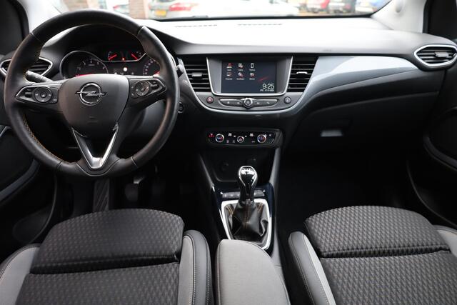 Opel Crossland X 1.2 Innovation TREKHAAK DUO-TONE CARPLAY STUUR+STOELVERWARMING HALFLEER 17"LMV CRUISE CLIMA 2xPDC DEALER-ONDERHOUDEN DAKRAILS