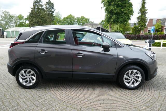 Opel Crossland X 1.2 T. INNOVATION 110PK / NAVI / TREKHAAK / APPLE CARPLAY