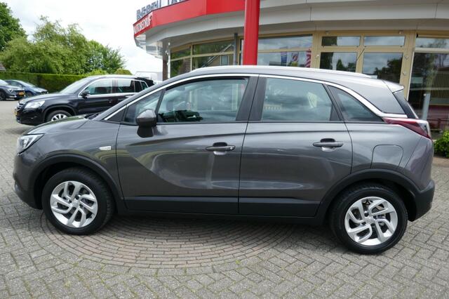 Opel Crossland X 1.2 T. INNOVATION 110PK / NAVI / TREKHAAK / APPLE CARPLAY