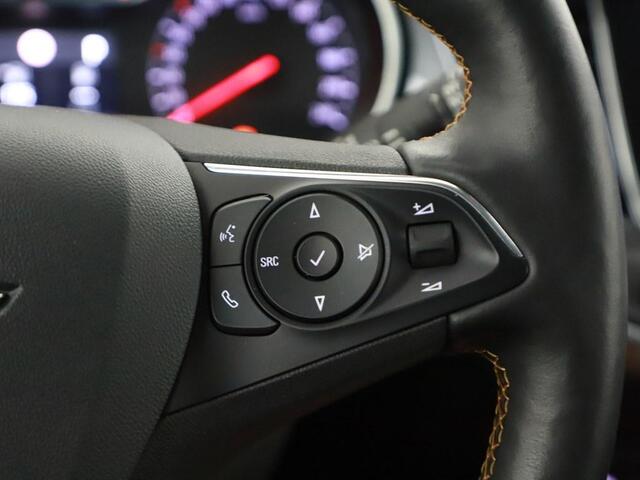 Opel Crossland X 1.2 Turbo Automaat Innovation + Winterpakket/Agr/ Trekhaak/Ecc/Camera/Led/H.Leder/Navigatie/CarPlay/Voorruitverw.