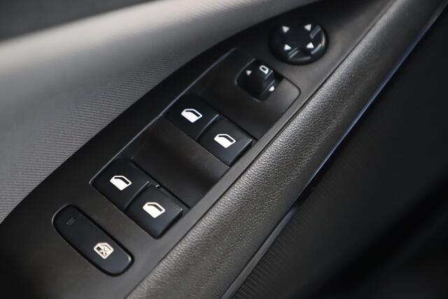 Opel Crossland X 1.2 Turbo Online Edition 110PK Nieuwe DB RIEM! Carplay Android Navigatie Airco Cruise Control LMV Stoelverwarming