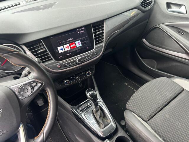 Opel Crossland X BWJ 2018 | 1.2T 111PK Innovation AUTOMAAT | TREKHAAK | CLIMA | CAMERA A | NAVI | CARPLAY | PDC | SPORTSTOELEN |