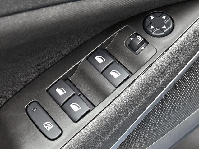 Opel Crossland X 1.2 Turbo Innovation | Stoel- Stuurverwarming | Camera | Voorruitverwarming | Apple Carplay/Android Auto