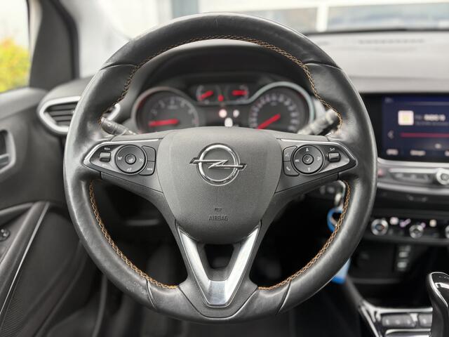 Opel Crossland X 1.2 Turbo Innovation 110pk | Automaat | Nieuwe distributieriem | Achteruitrijcamera | Apple Carplay/Android Auto | Cruise control | Navigatiesysteem full map | Parkeersensor voor en achter | Trekhaak met afneembare kogel | Voorstoelen verwarmd | Zeer nett