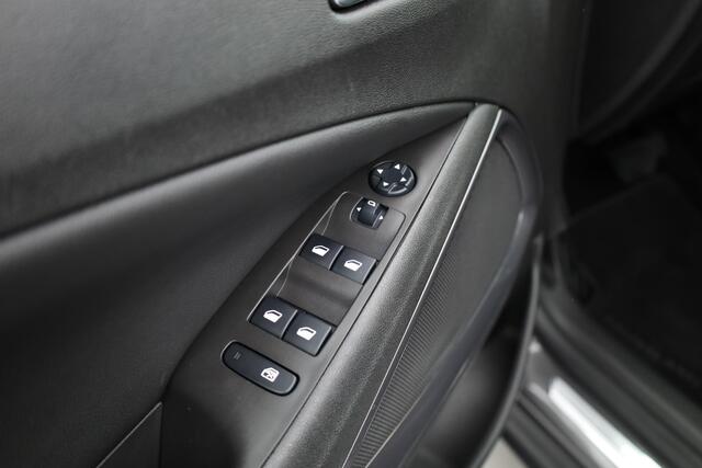 Opel Crossland X 1.2 Turbo Ultimate | Rijklaar! | Pano | Cruise Contr. | Camera | Leder | Stoel- stuurverw. | Apple CarPlay & Android Auto