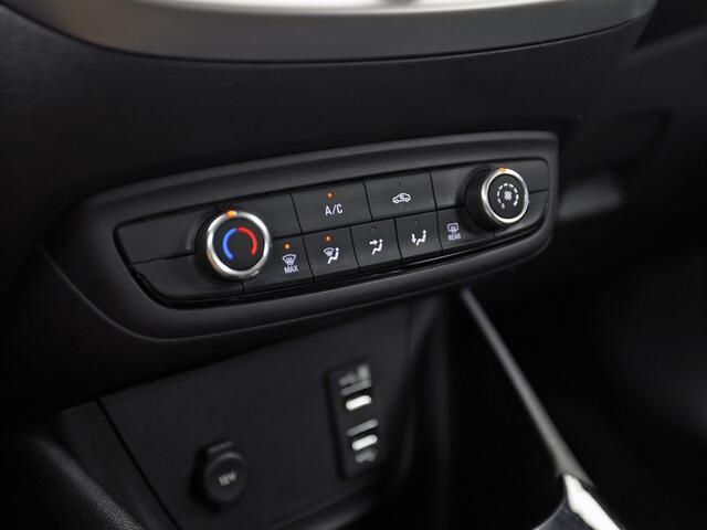 Opel Crossland X 1.2 Sport (APPLE CARPLAY, GROOT NAVI, LM VELGEN, CRUISE, SPORTSTOELEN, PARKEERSENSOREN, NIEUWE APK, NIEUWSTAAT)