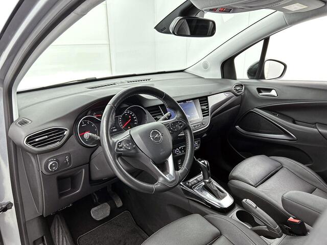 Opel Crossland X 130pk Ultimate | LEER | Camera | Winterpakket | Climate | Navigatie | LED lampen | 17"LMV | Apple Carplay/Android | AUTOMAAT