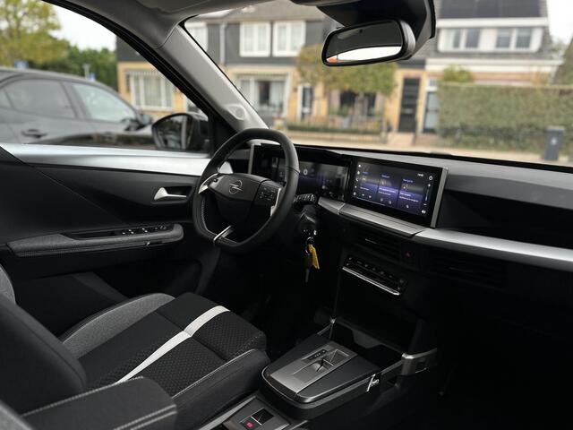 Opel FRONTERA 1.2 Turbo Hybrid GS 145OK Navi/Camera /stoel+stuur en Voorruitverwarming.