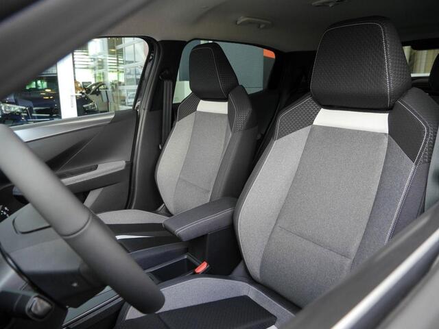 Opel FRONTERA Electric GS 54 kWh | Climate Control | Camera achter | Navigatie | Apple Carplay & Android Auto | Parkeersensoren voor & achter | Stoelverwarming | Verwarmde voorruit