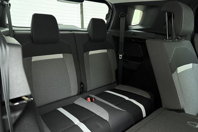 Opel FRONTERA 1.2 Turbo Hybrid GS 7p. Automaat | Navigatie | Camera | 7 Zitplaatsen | Draadloze telefoonlader | Lichtmetalen velgen | Keyless | Dakrails