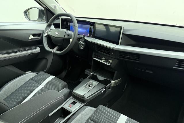 Opel FRONTERA Electric GS 44 kWh | Navigatie | Stoel & Stuurverwarming | Climate control | Camera | Dakrails | Zwart dak | Extra getint glas