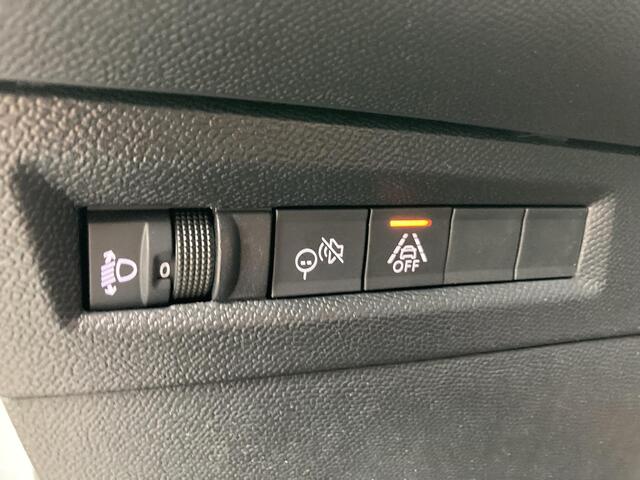 Opel FRONTERA 1.2 Turbo 145pk Hybrid GS | Navigatie | Camera | DEMO | Cruise Control | Parkeersensoren voor + achter | Climate Control | Stoel/ Stuur & Voorruitverwarming | 7 Persoons |