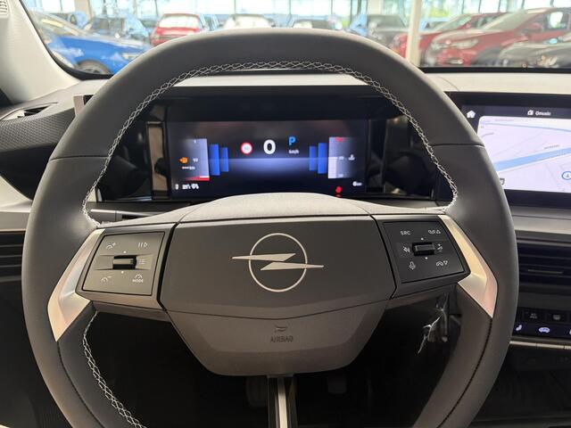 Opel FRONTERA 1.2 Turbo Hybrid GS | Navigatie | Stoelverwarming | Camera | Direct rijden!