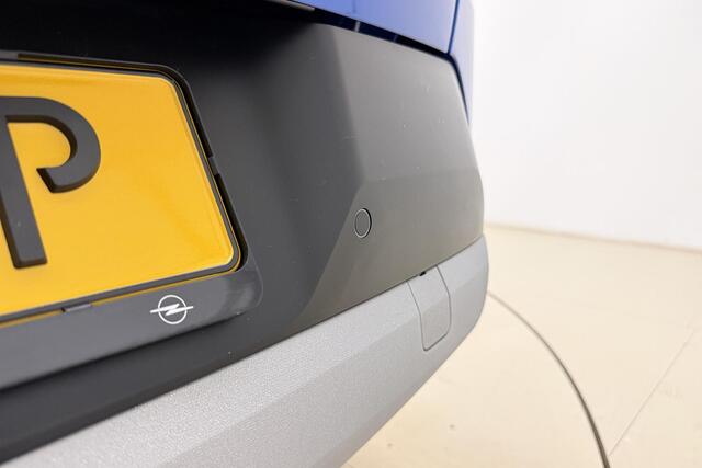 Opel FRONTERA 1.2 Turbo Hybrid GS | Navigatie | Two-tone lak | Camera | Stoelverwarming | Voorruitverwarming | Cruise control | Lichtmetalen velgen | Dakrails