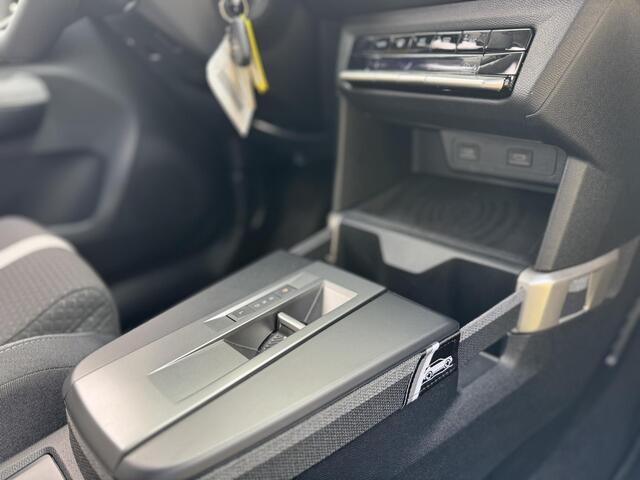 Opel FRONTERA 1.2 Turbo Hybrid GS 7p. All in Rijklaarprijs! Slechts 9 mnd oud | 7 persoons | Clima | Carplay draadloos | Navi | Full LED etc