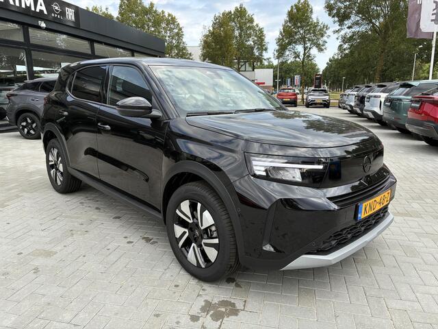 Opel FRONTERA 1.2 Turbo 145Pk Automaat Hybrid GS | DEMO | Climate control | Navigatie | Winterpakket | Camera | Parkpilot | Led | Private-Glas | Elektrisch Pakket | LM-Velgen