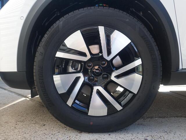 Opel FRONTERA 1.2 Turbo Hybrid GS
