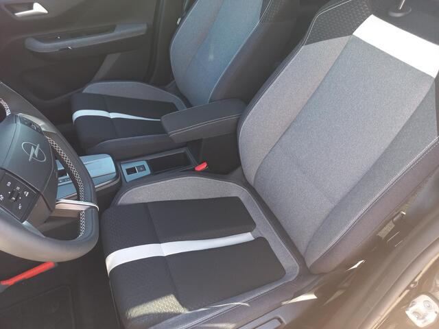 Opel FRONTERA 1.2 Turbo Hybrid GS | Trekhaak | Parkeer camera | Navigatie | Apple / Android