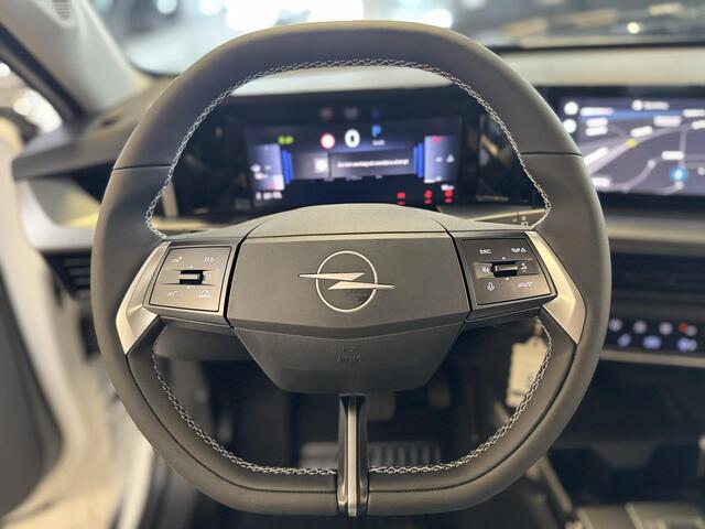 Opel FRONTERA 1.2 Turbo Hybrid GS 7p. 7 persoons | 100% nieuw en direct leverbaar| Nieuwprijs 37.858.- ! Winterpakket | Full LED | LMV | Climate control | Navigatie | Draadloos Carplay - Android