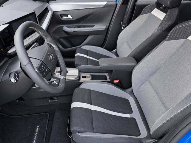 Opel FRONTERA 1.2 Turbo Hybrid GS Automaat 7 Zitplaatsen! *** Giga Autopoets ***
