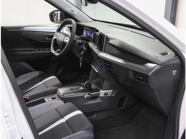 Opel FRONTERA Electric Edition 44 kWh | Accu 95 % | Airco | Cruise Control | Parkeersensoren achter | 11kw Boordlader | Smartphone integratie infotainment |