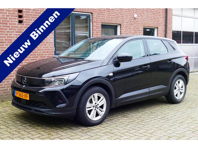 Opel Grandland 1.2 130pk Turbo Edition. Carplay/Android Navi, Clima, Cruise, 17"LMV, Haak 1400kg