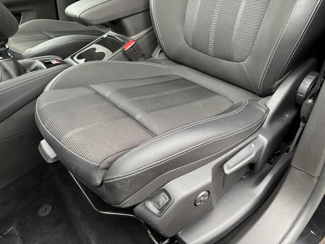 Opel Grandland 130 pk Turbo Elegance | Climate Control | Black Pakket | 18" LMV | Navigatie | Elektrisch Pakket | Park Pilot | AGR | Led