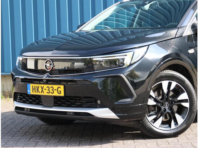 Opel Grandland 1.6 Turbo Hybrid Ultimate | Navigatie | 360' Camera | Verwarmde/Verkoelende Comfortstoelen | LEER | Keyless Entry/Start | Matrix LED Koplampen | Dodehoek | Elektrisch Achterklep met Sensor | 18" Lichtmetalen Velgen | Apple Carplay/Android Auto |