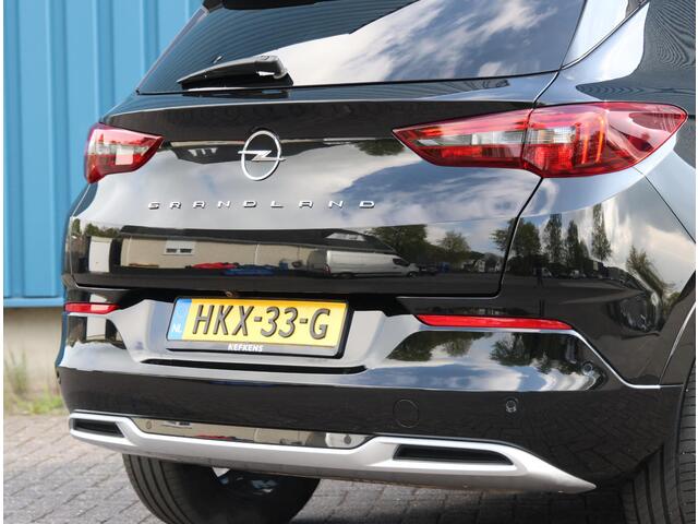 Opel Grandland 1.6 Turbo Hybrid Ultimate | Navigatie | 360' Camera | Verwarmde/Verkoelende Comfortstoelen | LEER | Keyless Entry/Start | Matrix LED Koplampen | Dodehoek | Elektrisch Achterklep met Sensor | 18" Lichtmetalen Velgen | Apple Carplay/Android Auto |