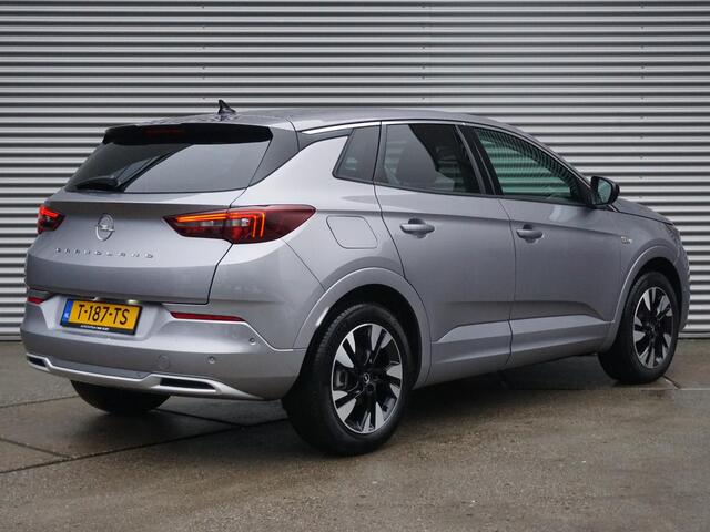 Opel Grandland 1.2 Turbo Level 3