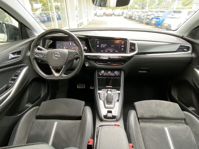Opel Grandland 1.6 Turbo Hybrid Plug-In 4x4 GSe | Stoel- & stuurverwarming | Camera voor & achter | Elektr. achterklep | Navi | Adaptieve Cruise | Dodehoek detectie