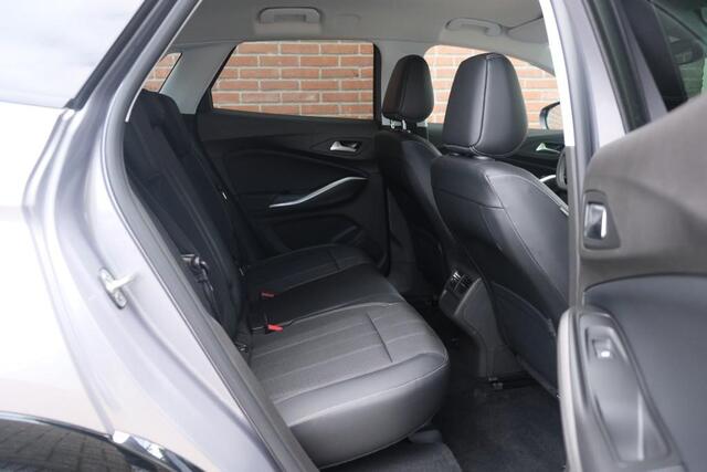 Opel Grandland 1.2 Turbo 130pk GS | Navi | App Connect | Climate | Cruise | Camera | Blind Spot