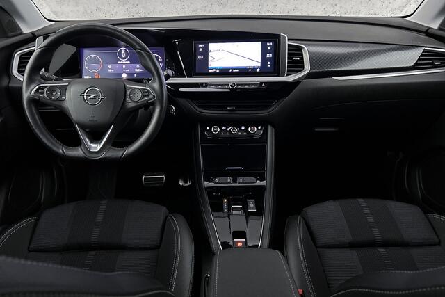 Opel Grandland 1.2 Turbo Level 2 Automaat | Half leder | Apple carplay | LED | Camera | Verwarmde stoelen
