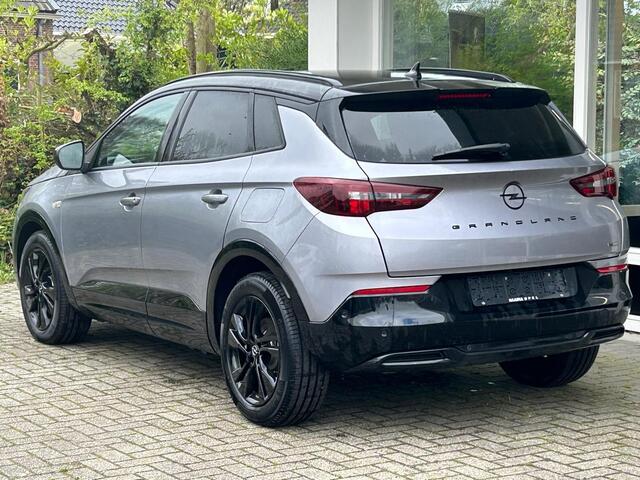Opel Grandland 1.6 Turbo 225pk Plug-In Hybrid GS | Navigatie | Adaptive Cruise control | Climate control | Achteruitrijcamera | Parkeersensoren | Zwart dak