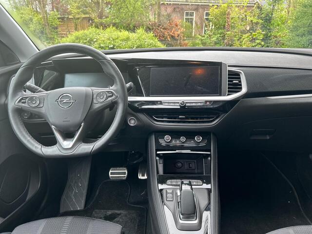 Opel Grandland 1.6 Turbo 225pk Plug-In Hybrid GS | Navigatie | Adaptive Cruise control | Climate control | Achteruitrijcamera | Parkeersensoren | Zwart dak